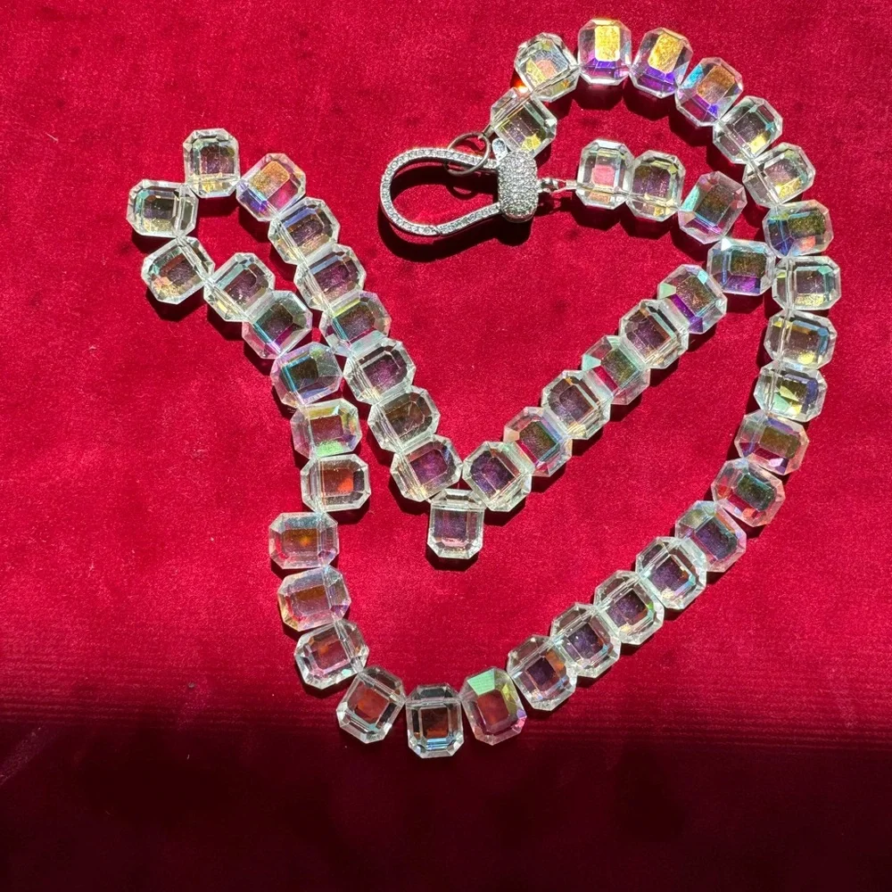 Stunning Aurora Borealis style necklace